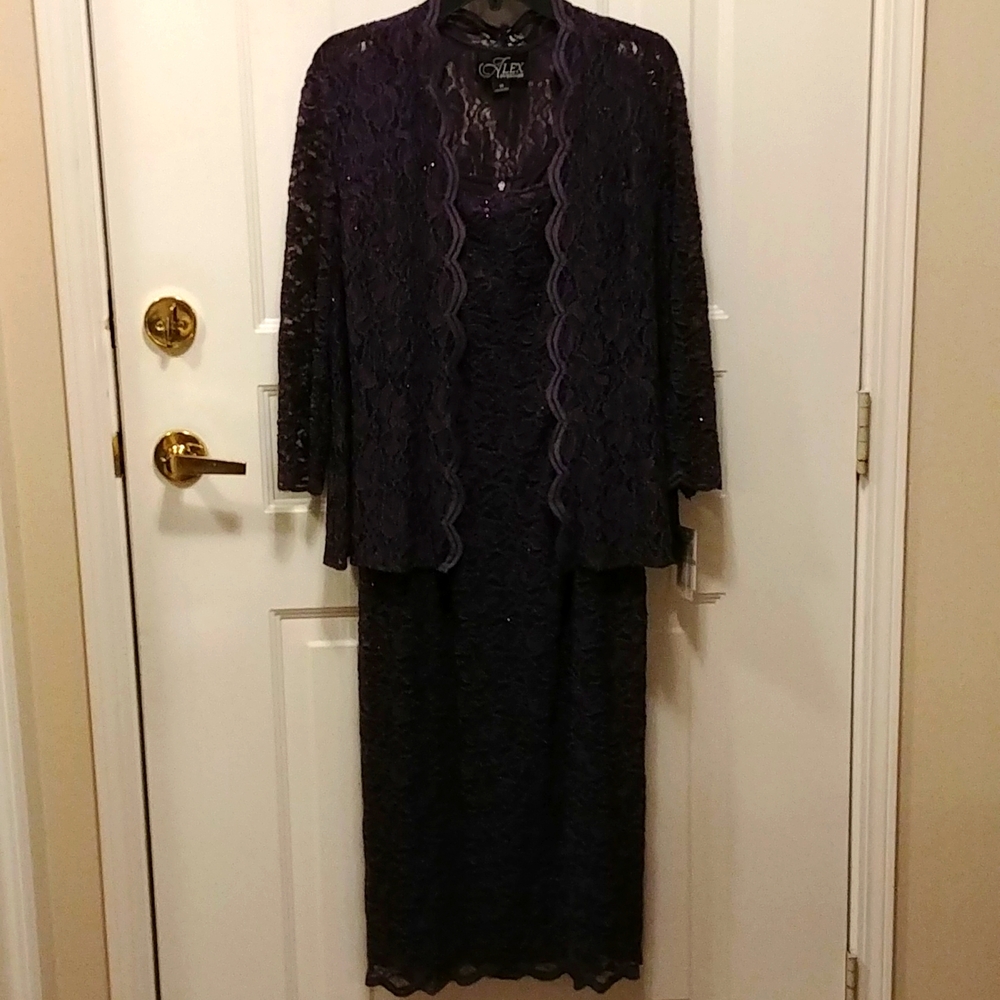 Alex evening 2 Piece Mother of the Bride eggplant evening wear size 14